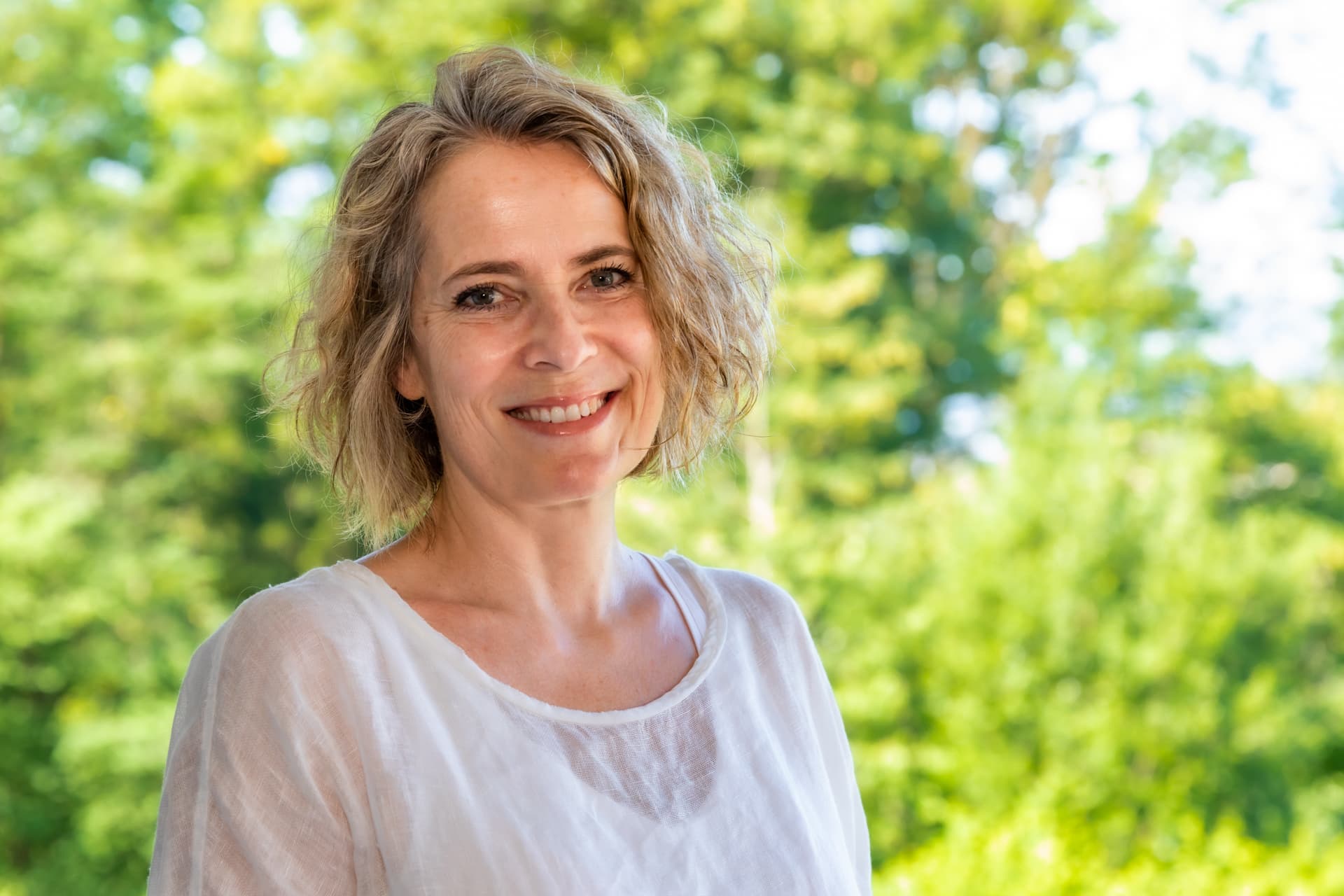 Claudia Dimmler — Komplementärtherapeutin und Yogalehrerin